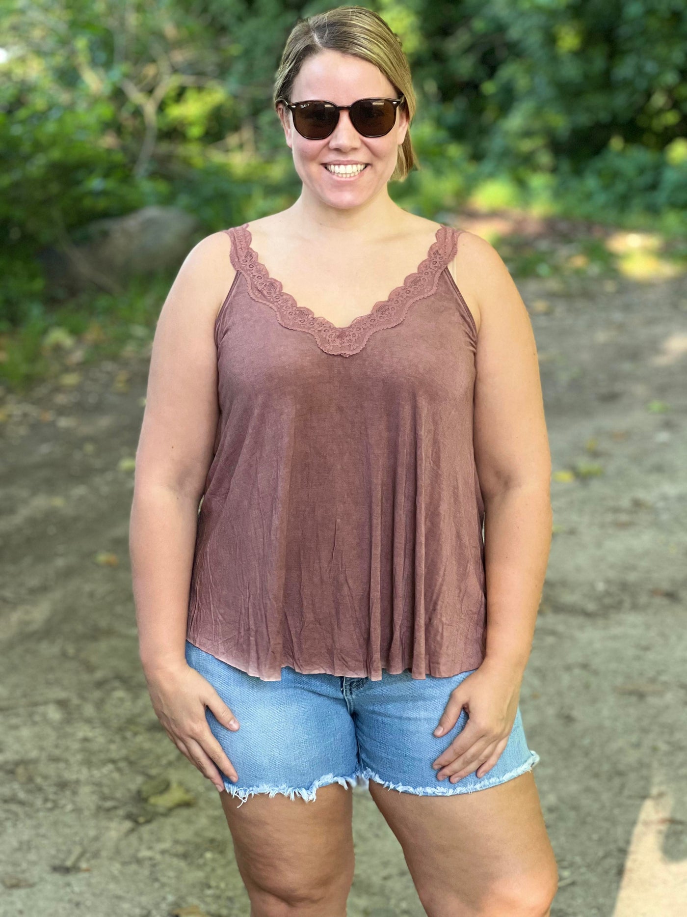 Cinnamon lace trimmed tank