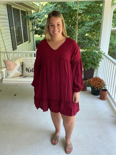 V-neck maroon pocket dress