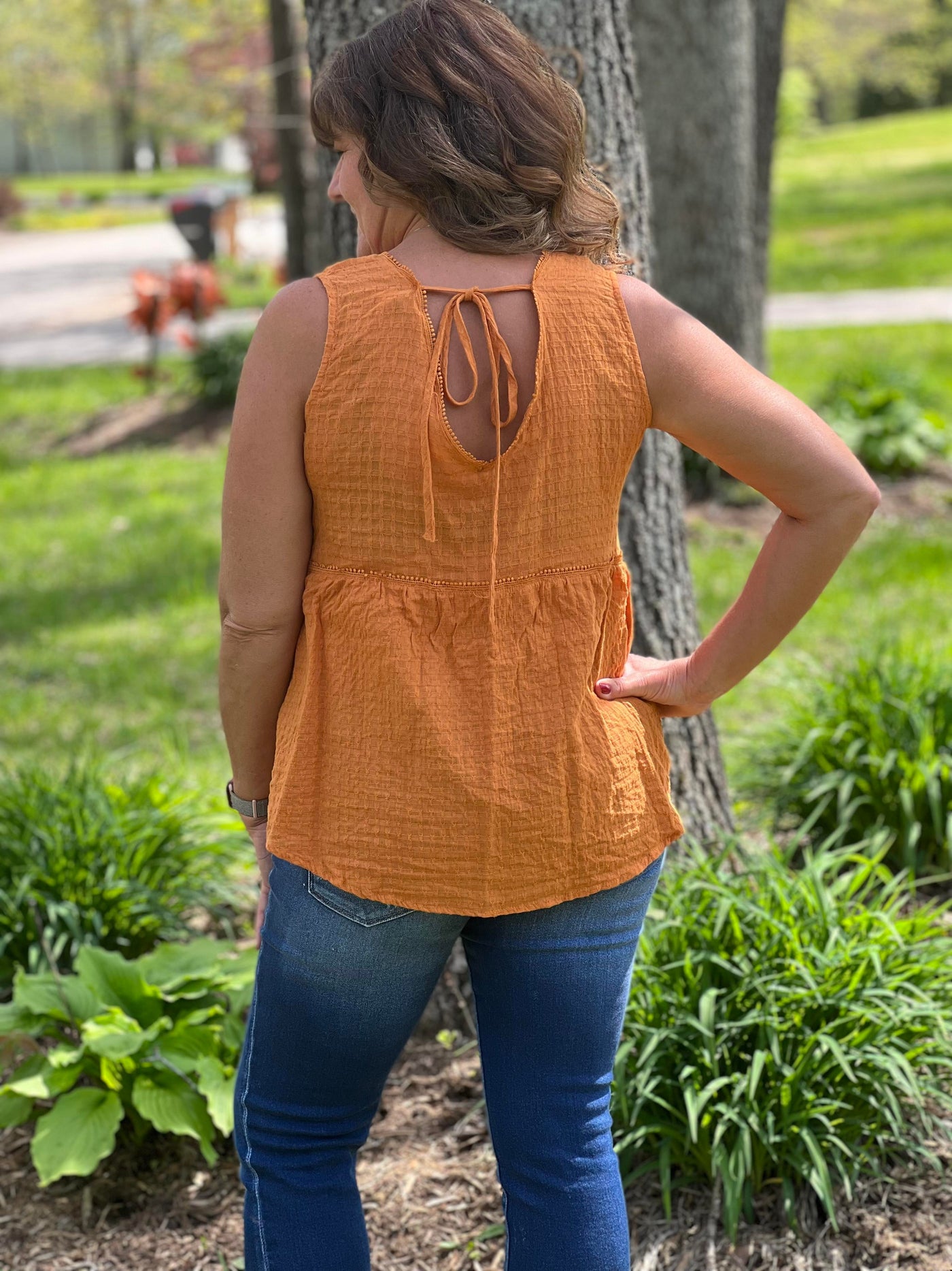 Rust v-neck tank top